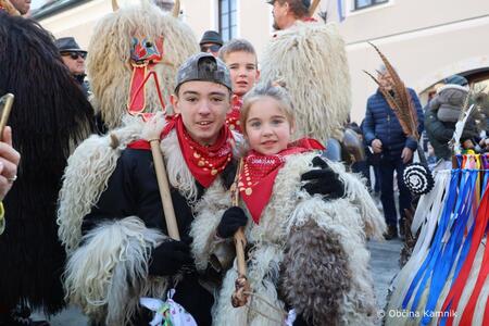 Pustno rajanje v Kamniku se začenja s kurenti in nadaljuje s kamniškim karnevalom (7)